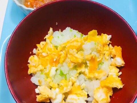 【離乳食 中後期】グリンピース卵ご飯